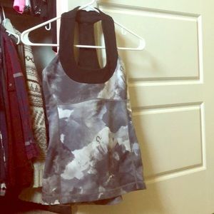 LULULEMON SCOOP NECK TANK - BLACK FLORAL SZ 4